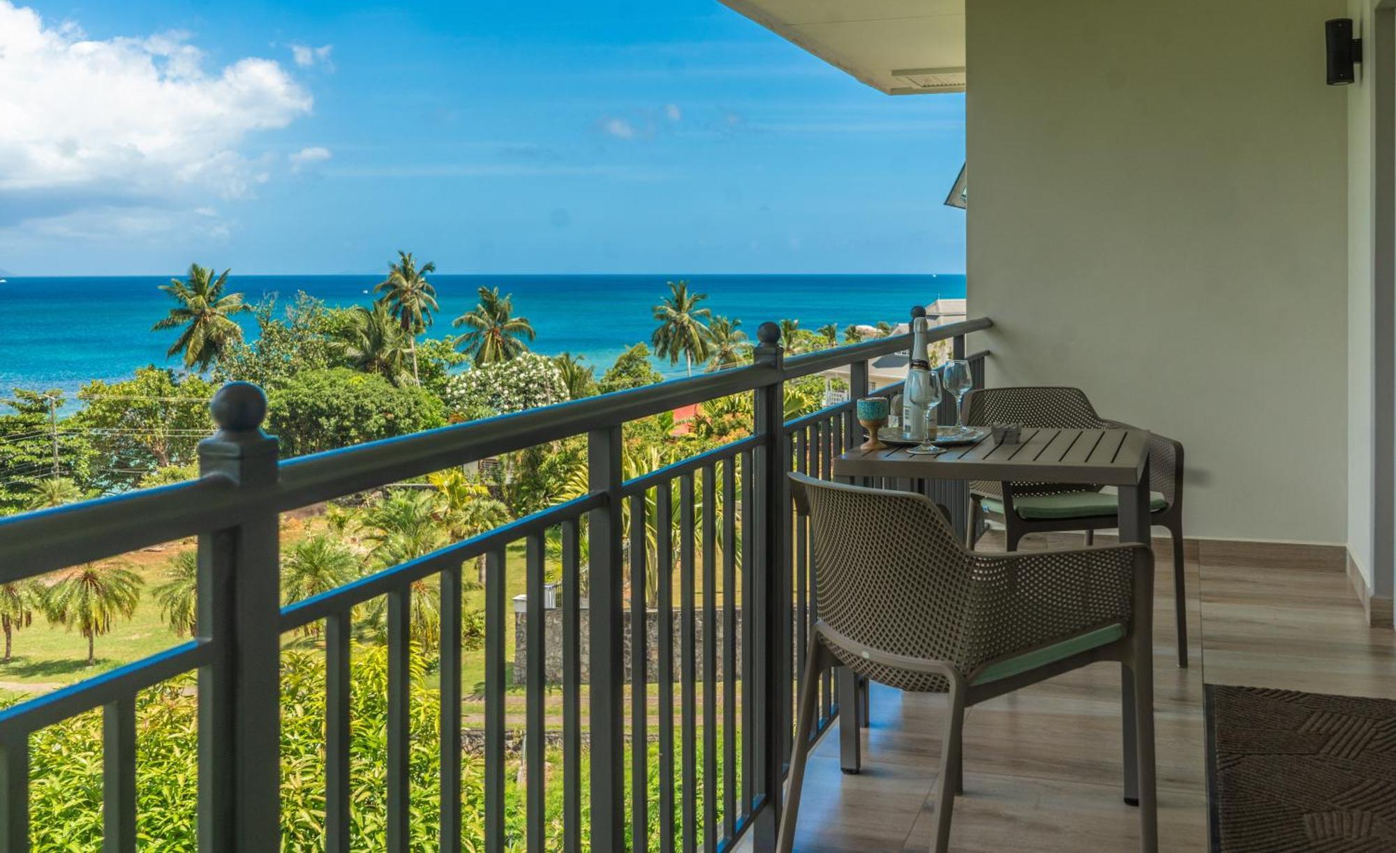 Summer Sand Holiday Apartments Beau Vallon  Extérieur photo