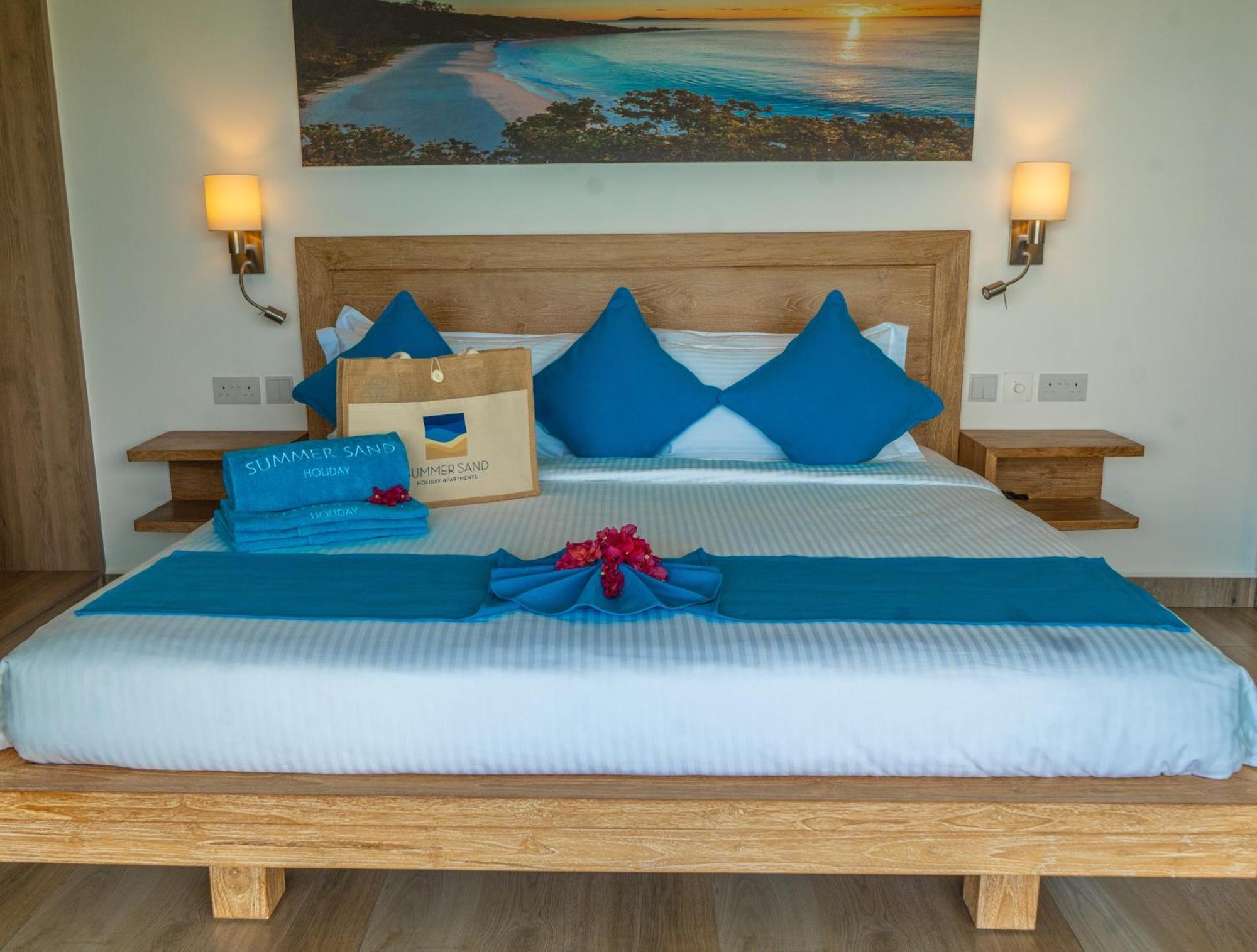 Summer Sand Holiday Apartments Beau Vallon  Extérieur photo