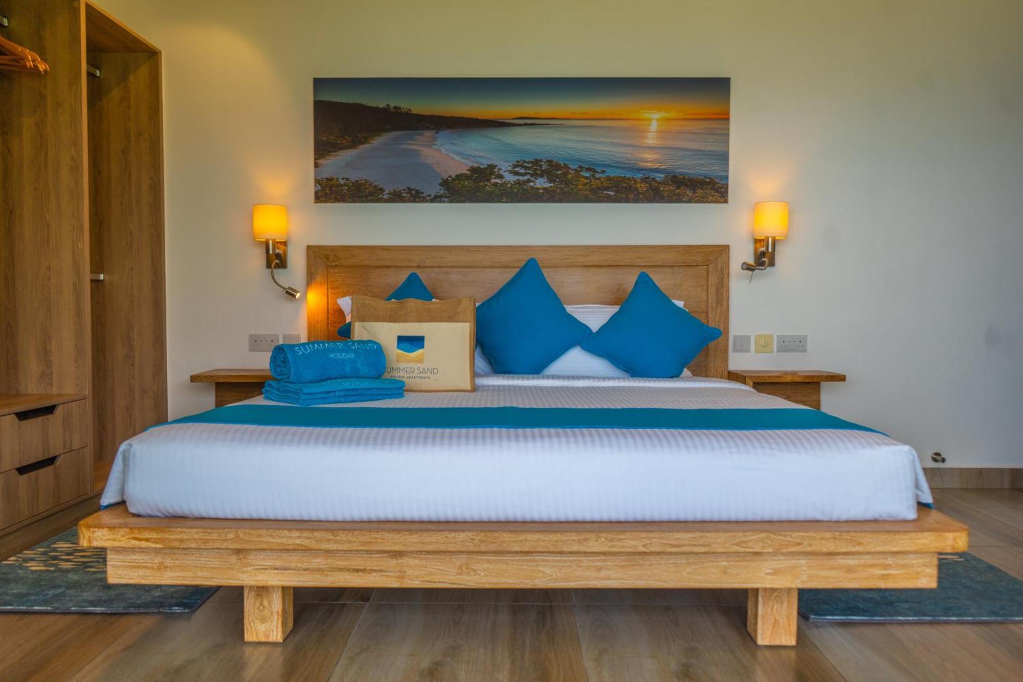 Summer Sand Holiday Apartments Beau Vallon  Extérieur photo