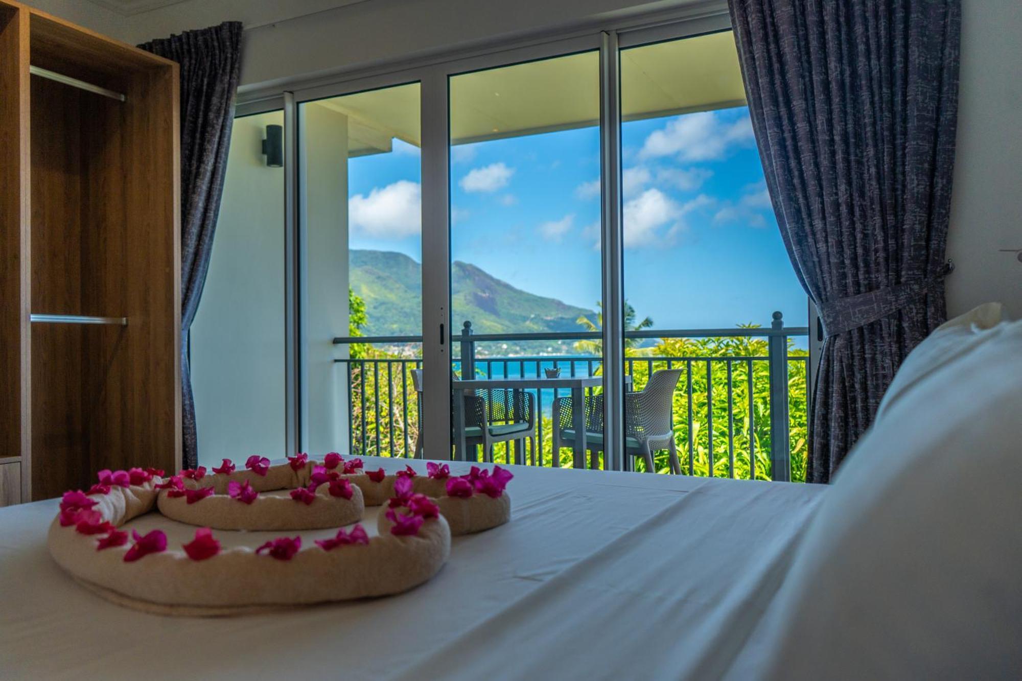 Summer Sand Holiday Apartments Beau Vallon  Extérieur photo