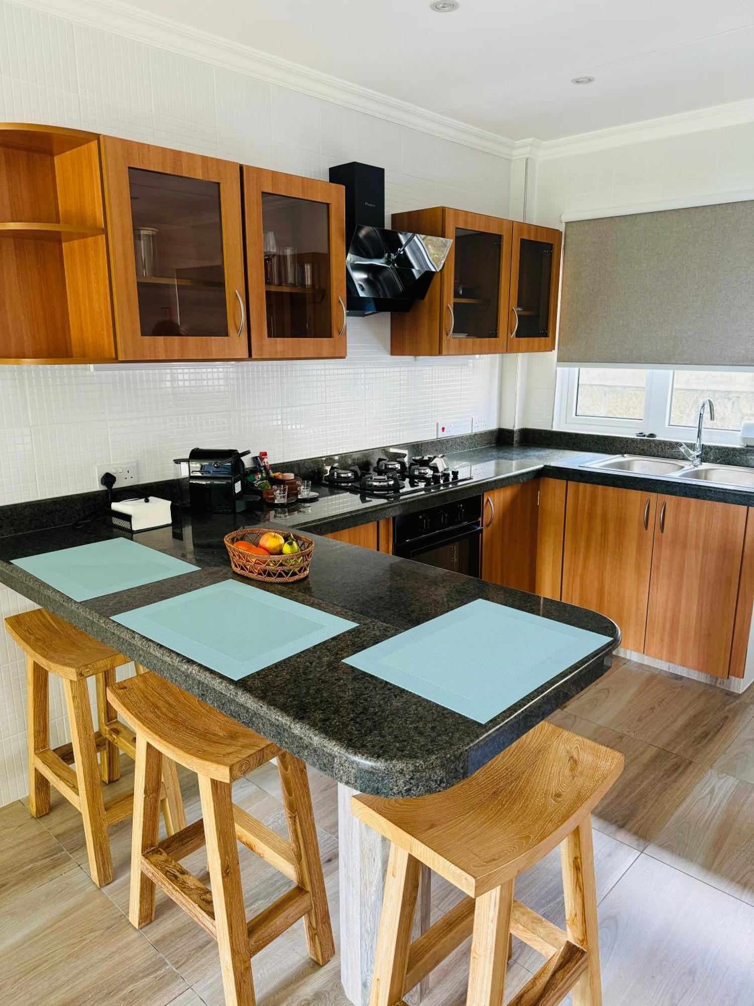 Summer Sand Holiday Apartments Beau Vallon  Extérieur photo
