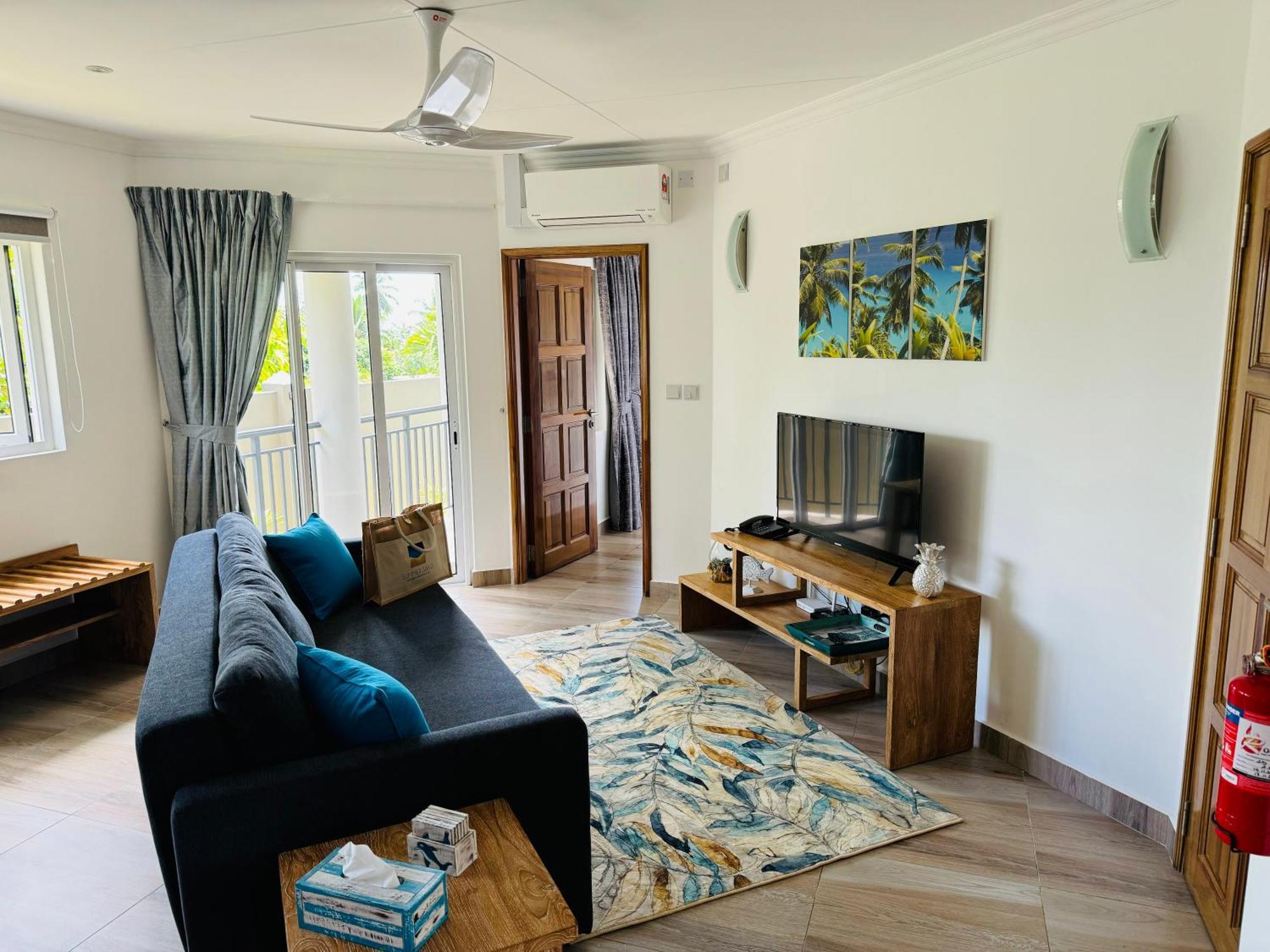 Summer Sand Holiday Apartments Beau Vallon  Extérieur photo